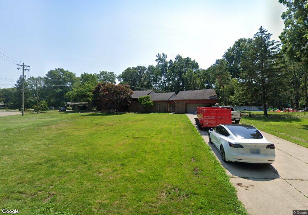 21021 Hcl Jackson, Grosse Ile, MI 48138 - photo 1