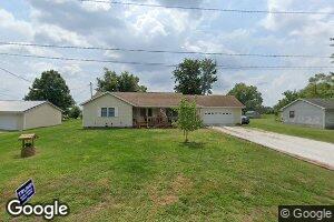 1034 Locust St, Carthage, IL 62321