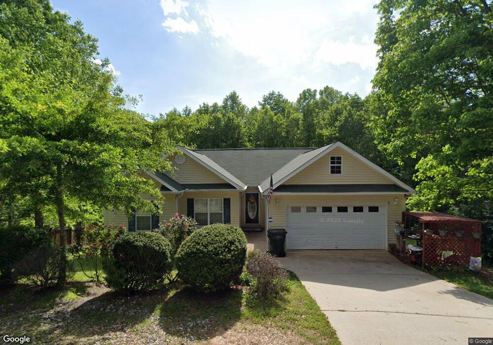 135 Carriage Ln, Clarkesville, GA 30523 - photo 1