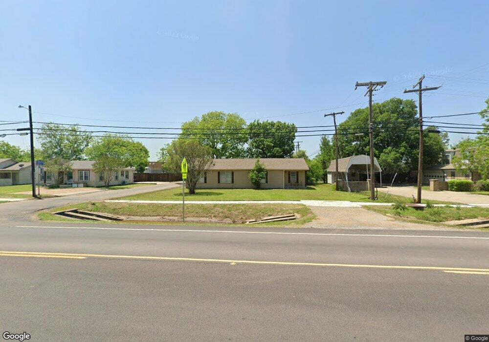 719 N Union St, Whitesboro, TX 76273 - photo 1