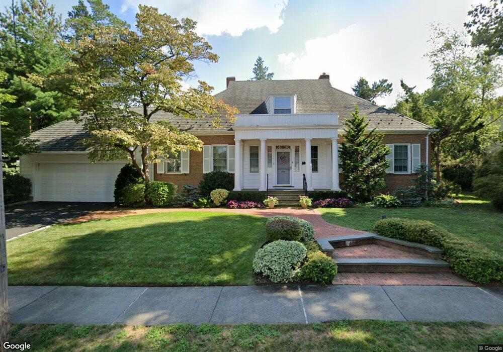 222 Arleigh Rd, Little Neck, NY 11363 - photo 1