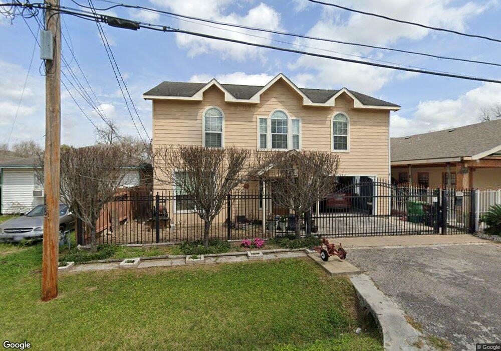 4611 Jewel St, Houston, TX 77026 - photo 1
