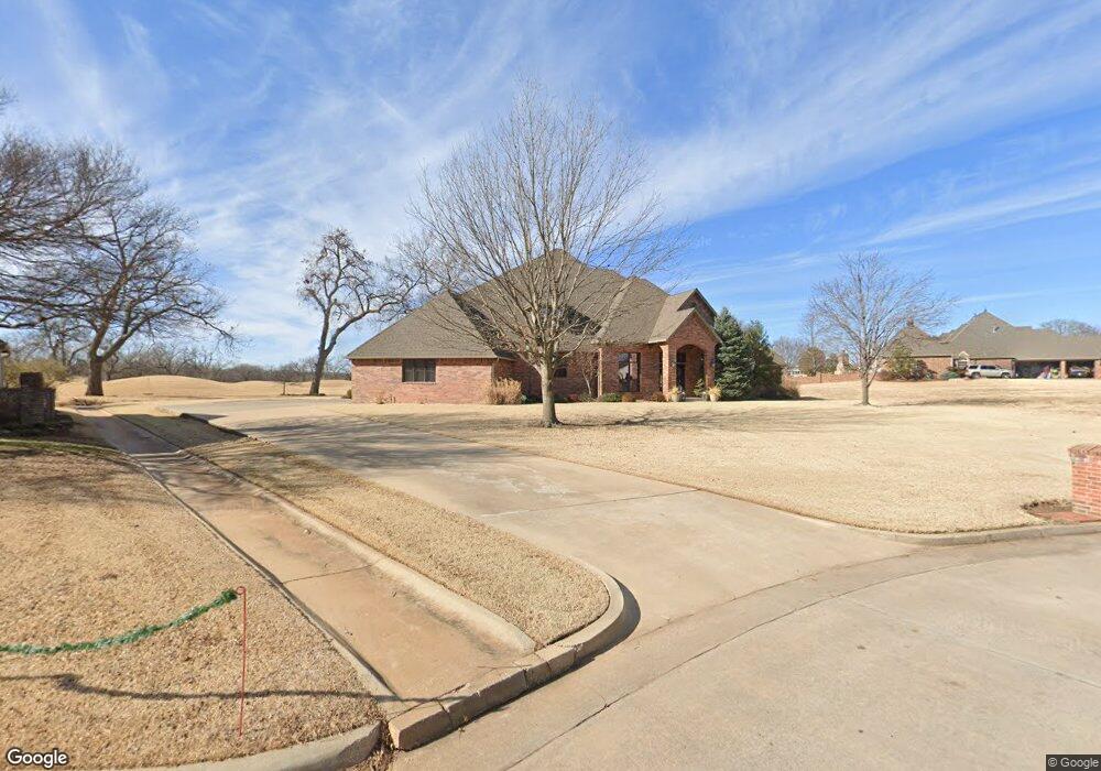 1004 Muirfield Dr, Shawnee, OK 74801 - photo 1