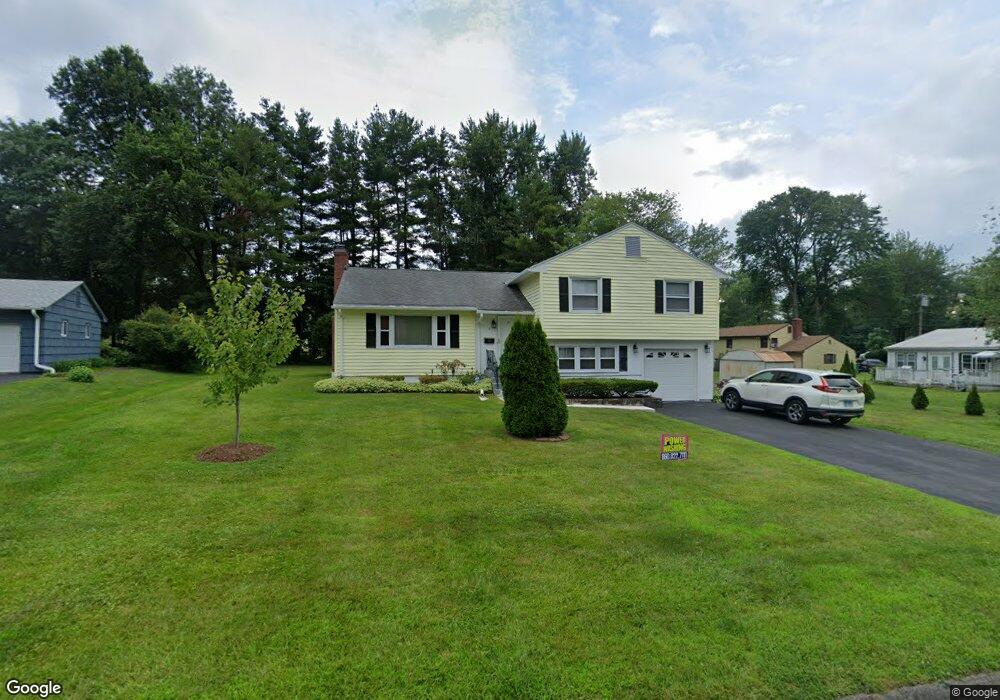 3 Latimer Ln, Bloomfield, CT 06002 - photo 1