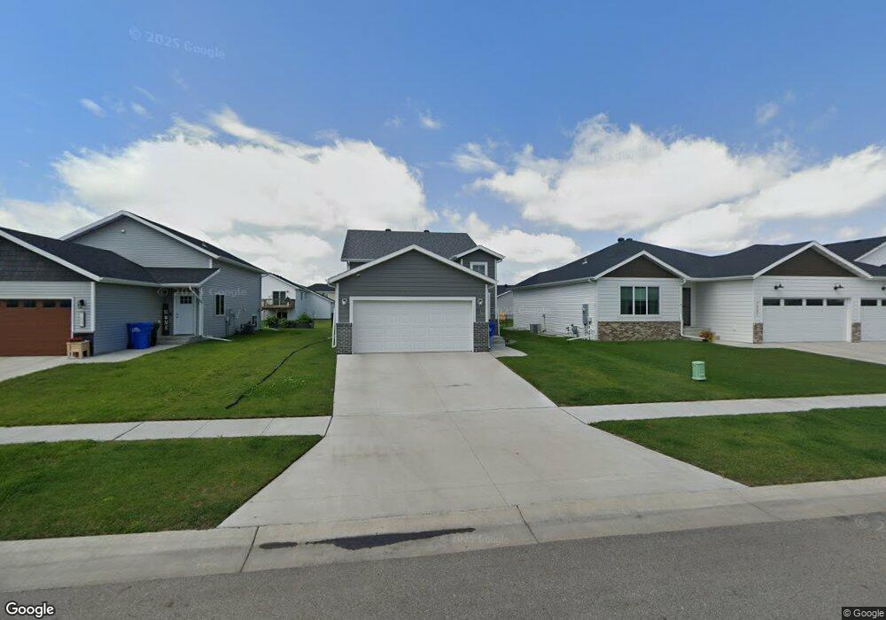 7247 27th St S, Fargo, ND 58104 - photo 1