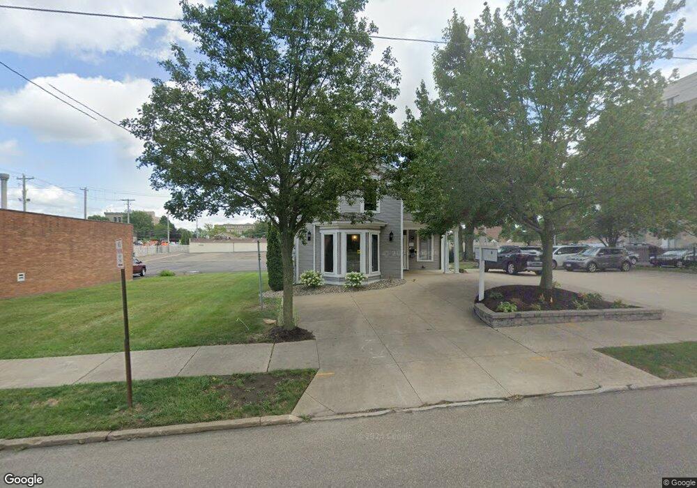 720 Mckinley Ave NW, Canton, OH 44703 - photo 1