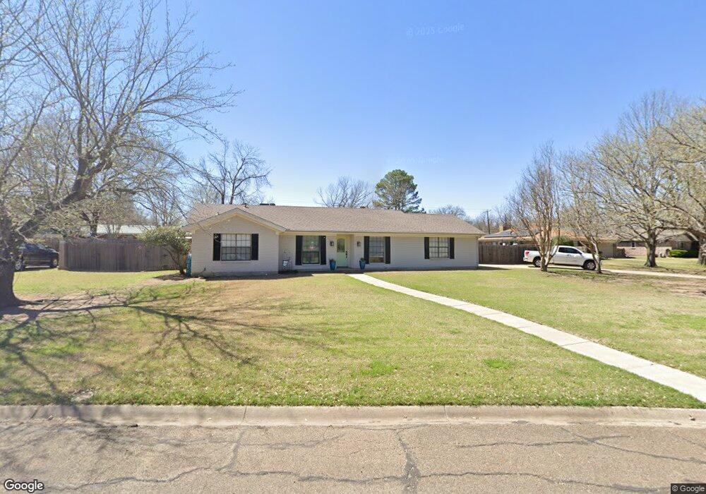 836 S Ridgeway Dr, Cleburne, TX 76033 - photo 1