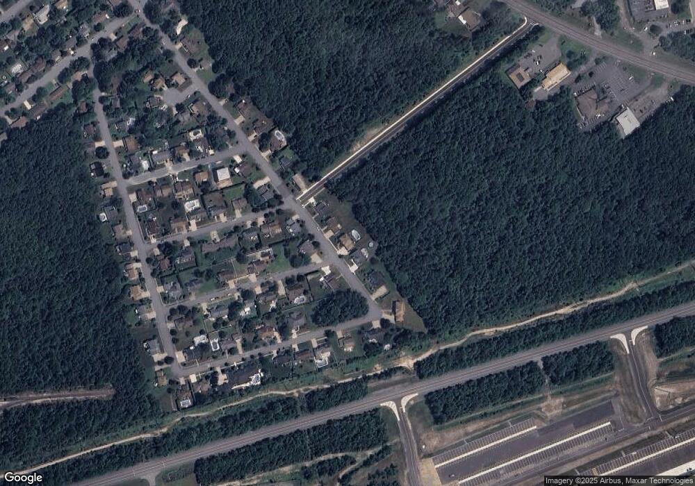 1611 Terrace Blvd, Hazleton, PA 18201 - photo 1