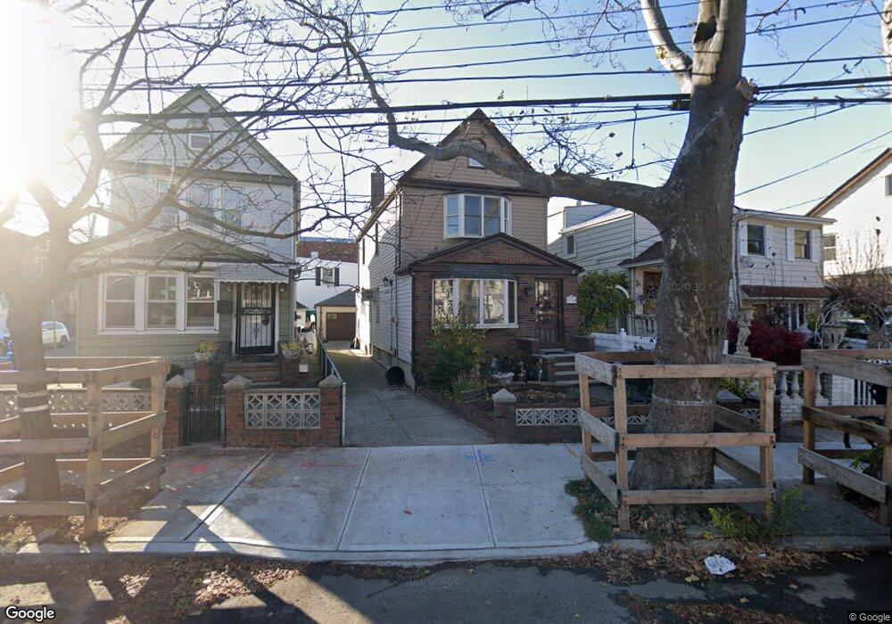 5750 Mazeau St, Maspeth, NY 11378 - photo 1