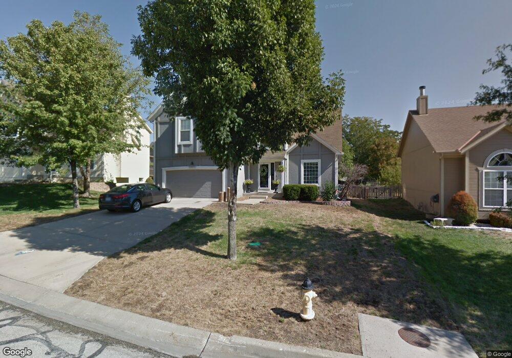 21422 W 49th St, Shawnee, KS 66218 - photo 1