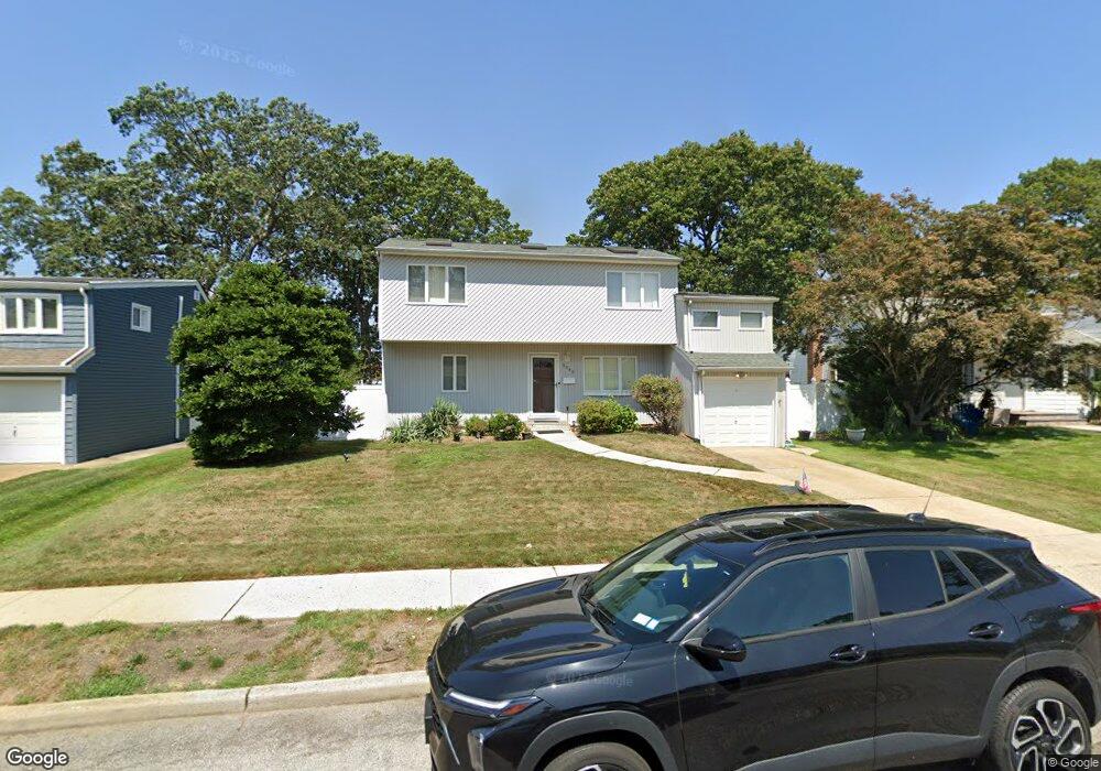 3945 Beechwood Place, Seaford, NY 11783 - photo 1