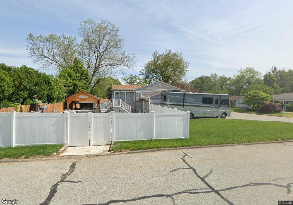 4 Lawnacre Dr, Greenville, RI 02828 - photo 1