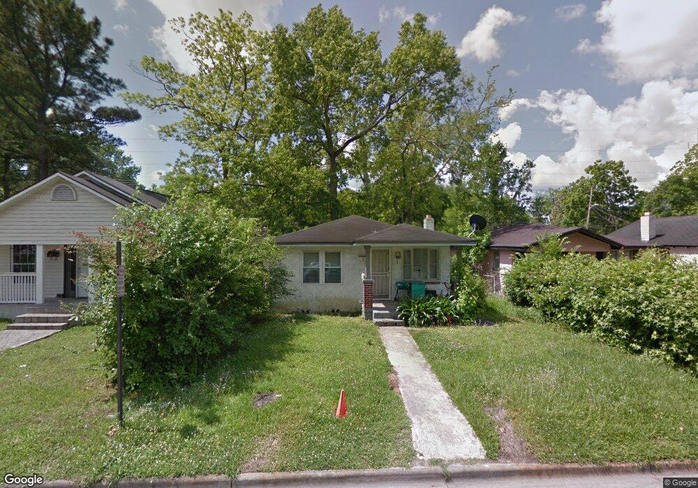 707 W 51st St, Savannah, GA 31405 - photo 1