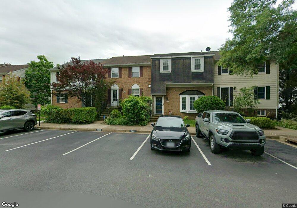 9233 Burke Rd, Burke, VA 22015 - photo 1