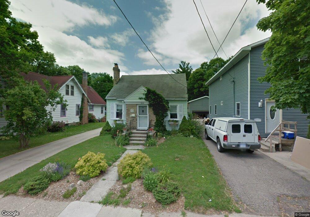 2314 Lyons Ave, Lansing, MI 48910 - photo 1