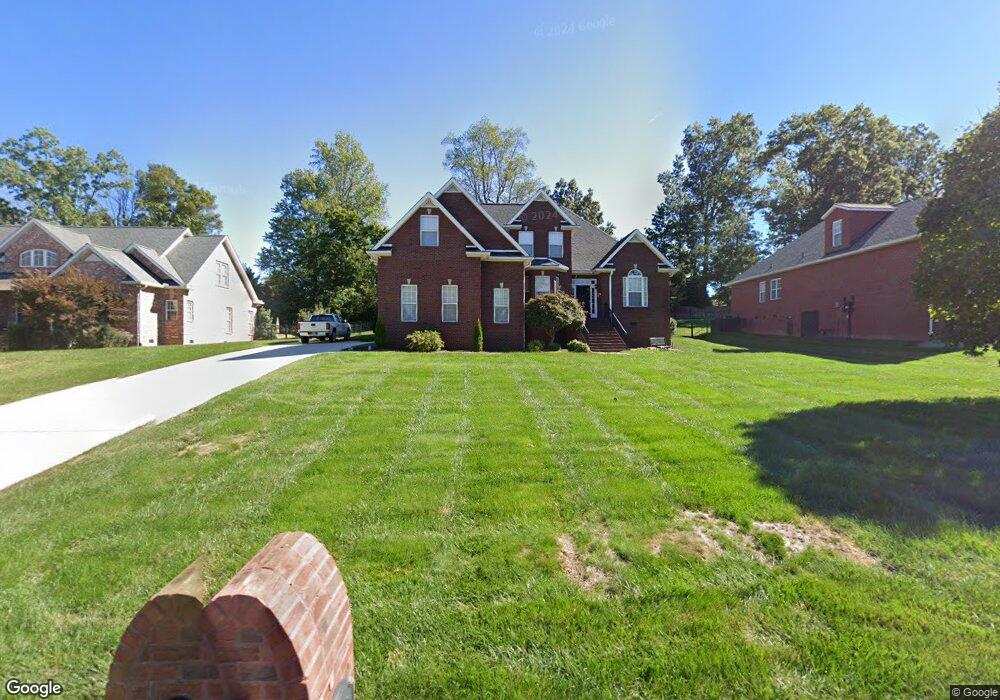 735 Cove View Cir, Cookeville, TN 38506 - photo 1