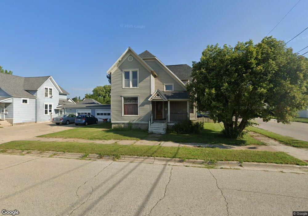 1504 11th Ave, Menominee, MI 49858 - photo 1