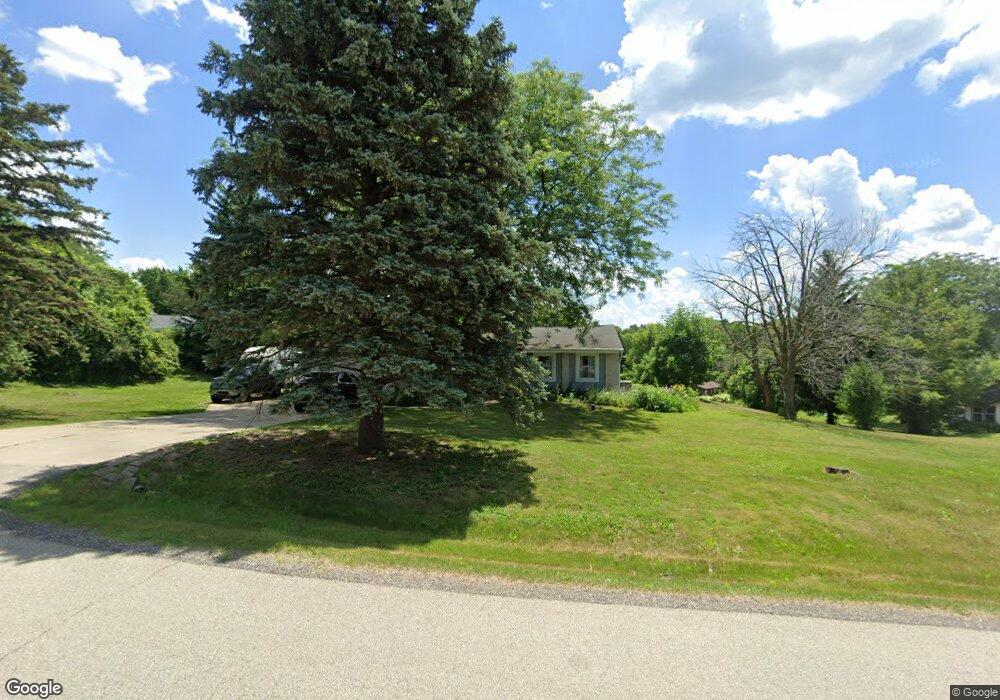 N51W27879 N Willow Creek Dr, Pewaukee, WI 53072 - photo 1