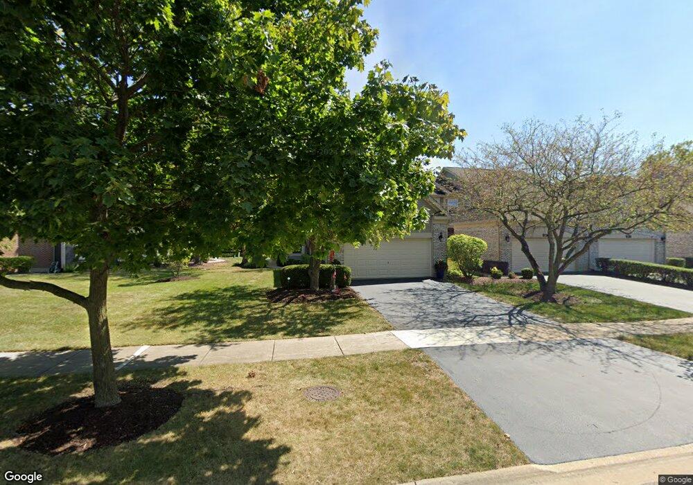 934 Heathrow Ln, Naperville, IL 60540 - photo 1