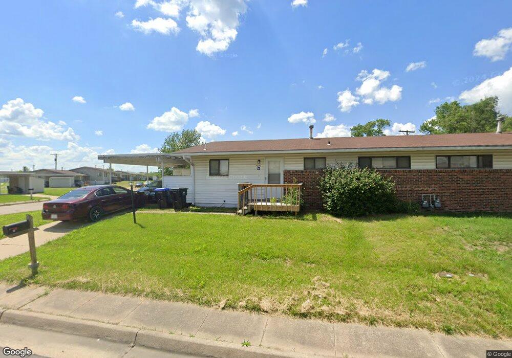 7215 SW Timberway Dr, Topeka, KS 66619 - photo 1