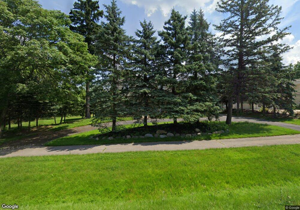 1795 Hiller Rd unit Bldg-Unit, West Bloomfield, MI 48324 - photo 1