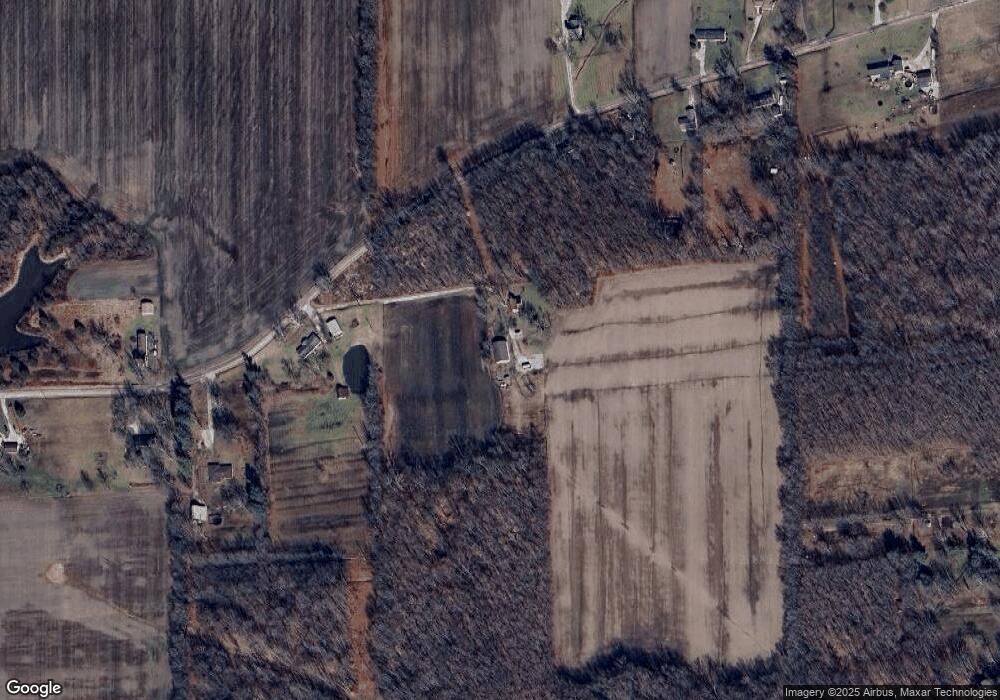 6725 W Deaver Rd, Columbus, IN 47201 - photo 1