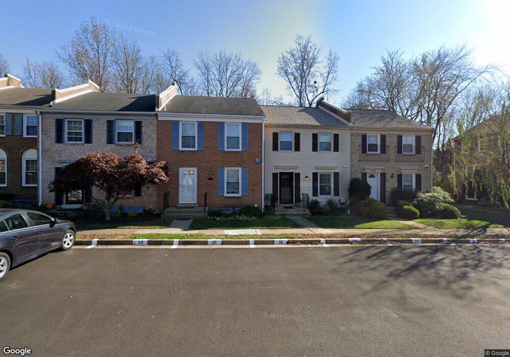 2541 Windbreak Dr, Alexandria, VA 22306 - photo 1