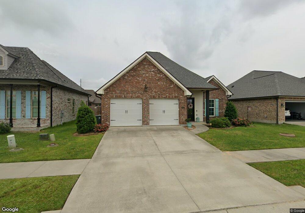 2523 S Point Dr, Lake Charles, LA 70605 - photo 1