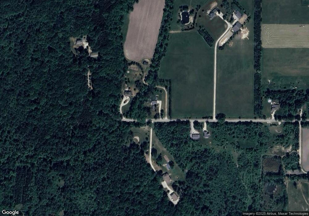 2775 E Siebert Rd, Midland, MI 48642 - photo 1