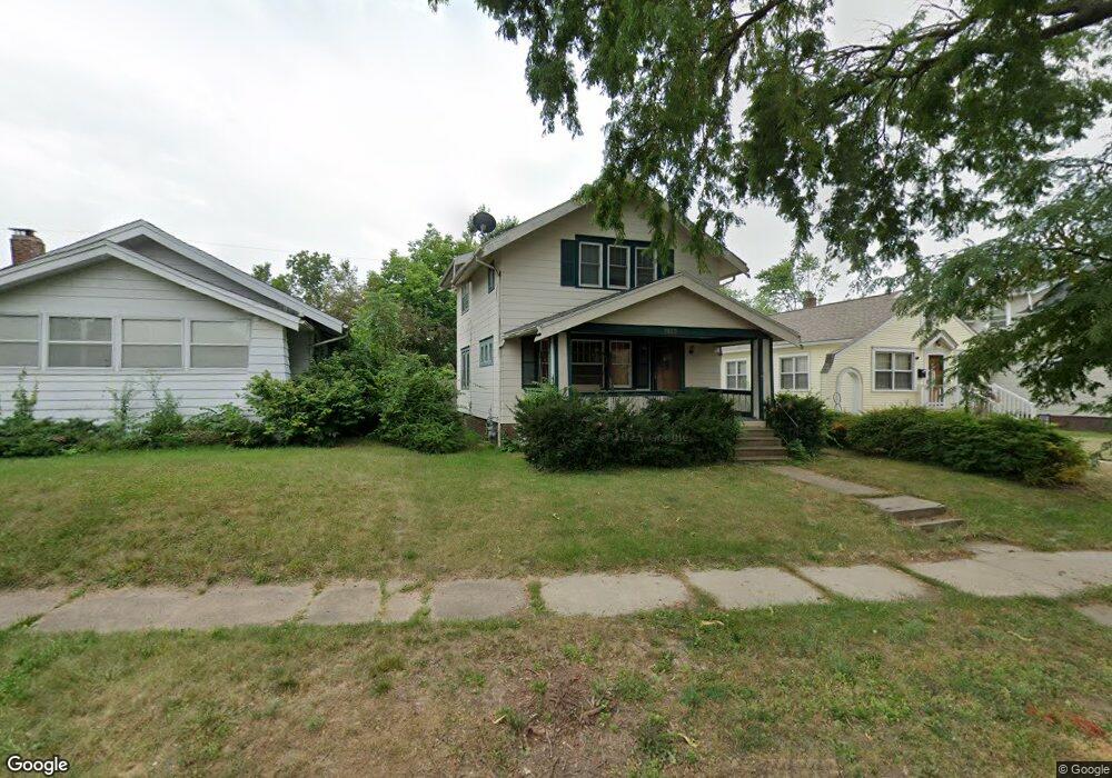 1825 8th Ave SE, Cedar Rapids, IA 52403 - photo 1