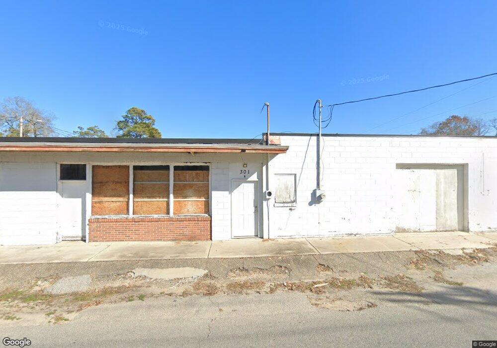 301 Broadway St, Myrtle Beach, SC 29577 - photo 1