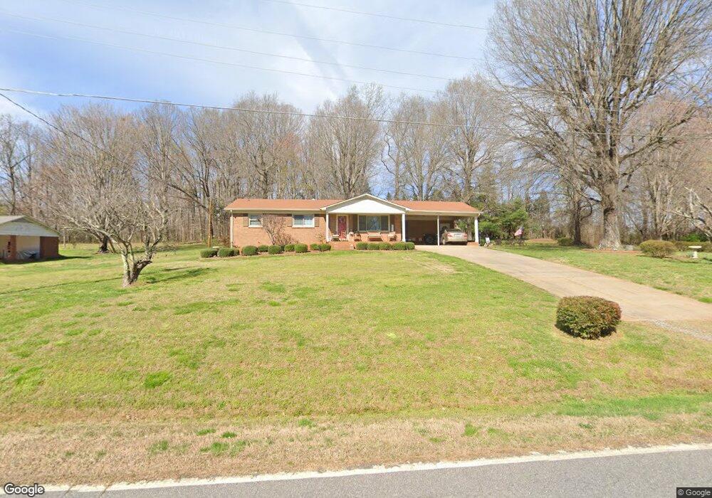 136 Ellenburg Dr, Statesville, NC 28625 - photo 1