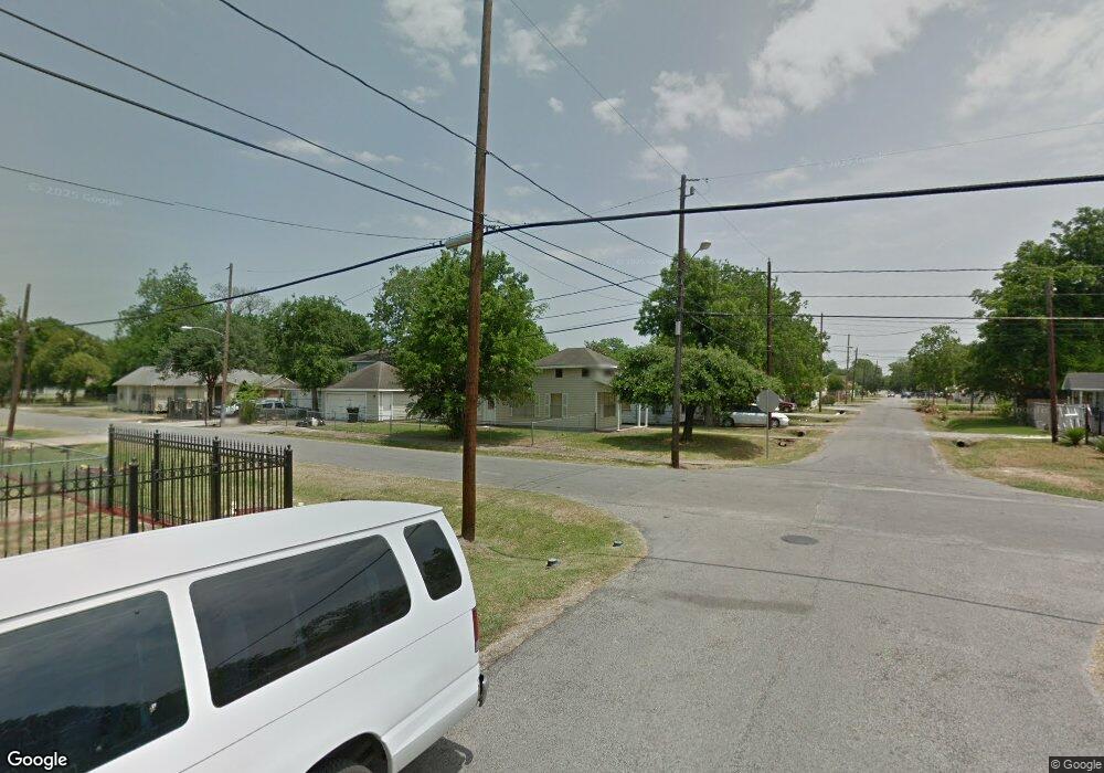 4601 Jewel St, Houston, TX 77026 - photo 1