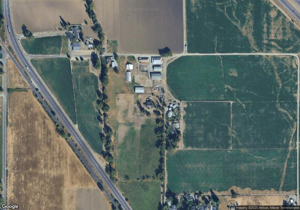 5188 Rogue Valley Hwy, Central Point, OR 97502 - photo 1