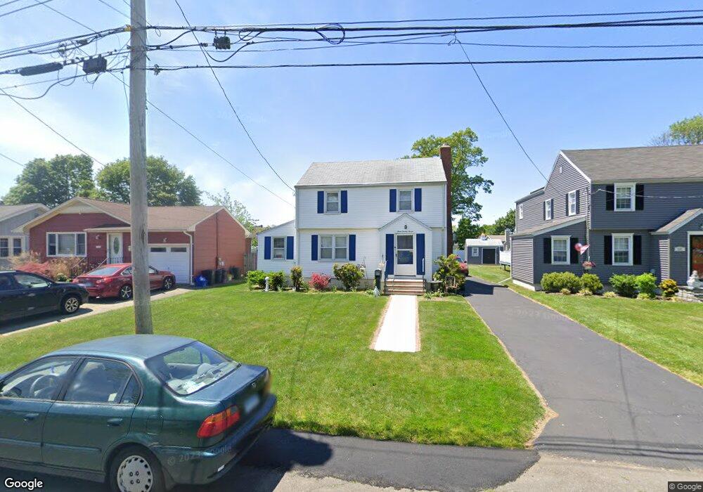 327 Washington Pkwy, Stratford, CT 06615 - photo 1