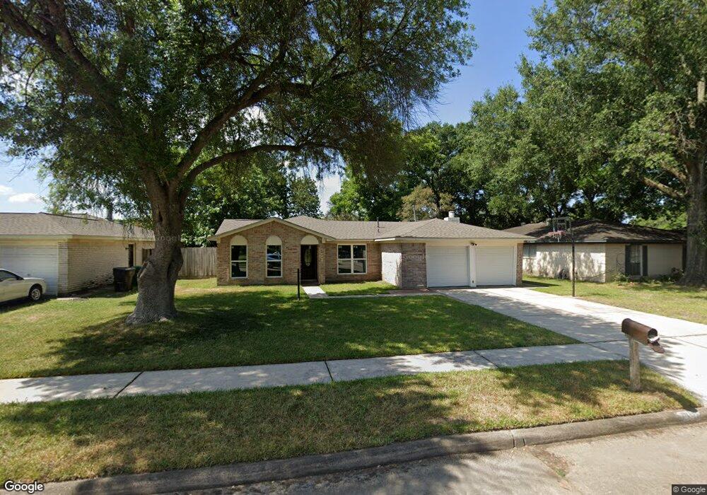 951 W Nelda Rd, Houston, TX 77088 - photo 1