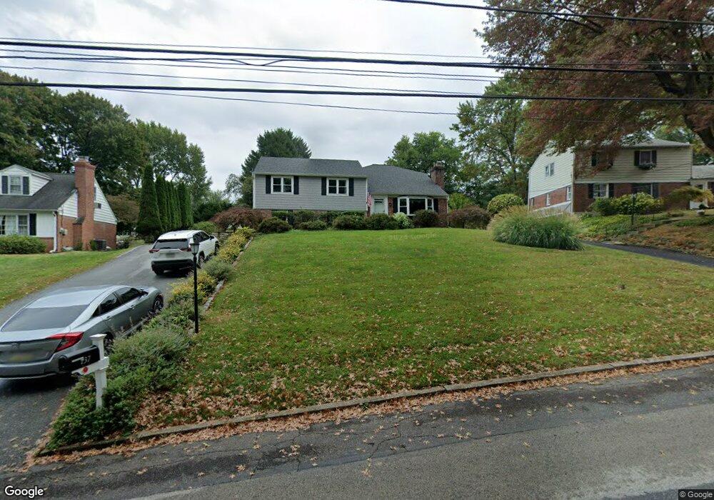 137 Brookside Rd, Newtown Square, PA 19073 - photo 1