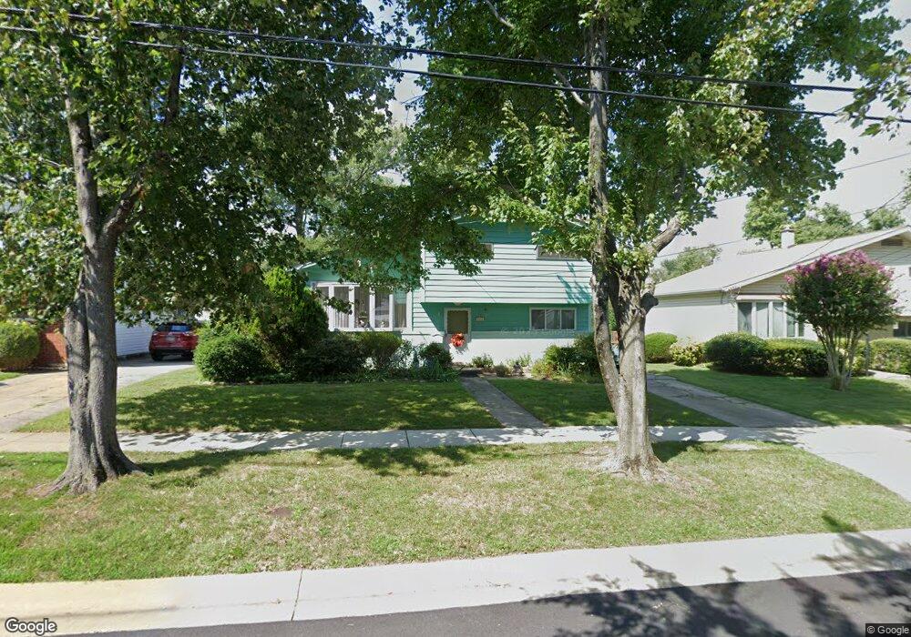 5921 Holland Rd, Rockville, MD 20851 - photo 1