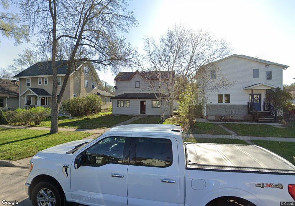 810 9th St S, Fargo, ND 58103 - photo 1
