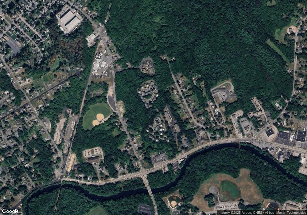 110 Dean St unit 8, Taunton, MA 02780 - photo 1