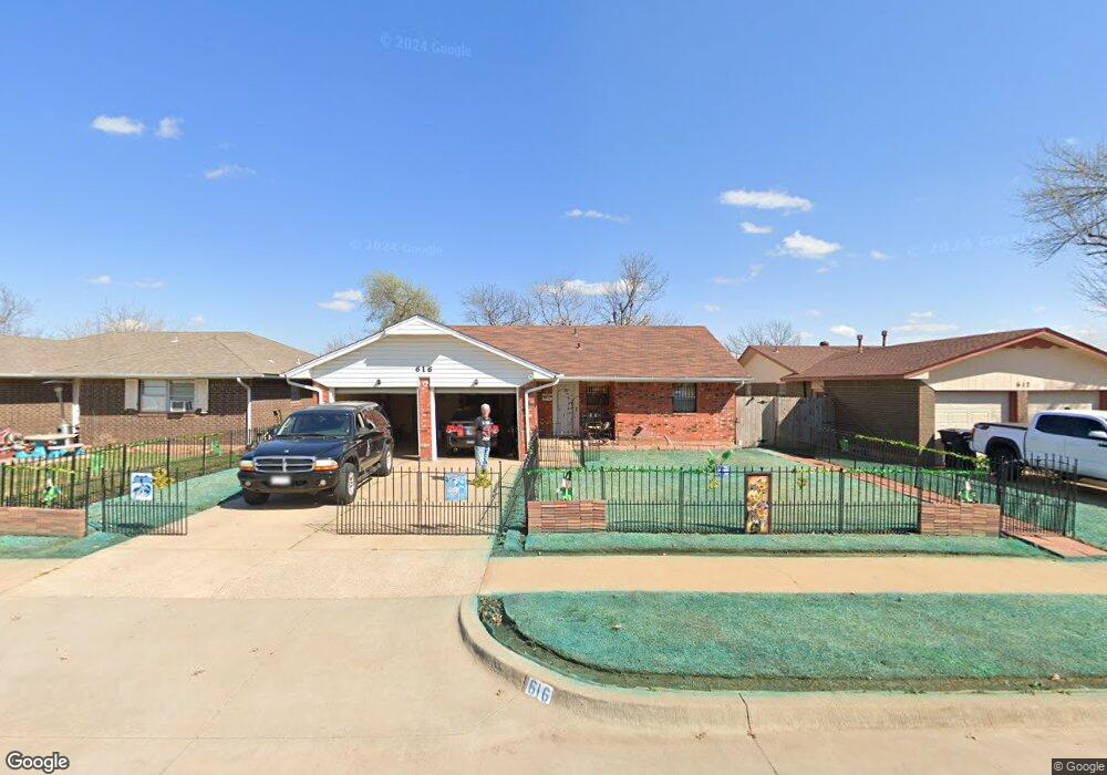 616 N Patterson Dr, Moore, OK 73160 - photo 1
