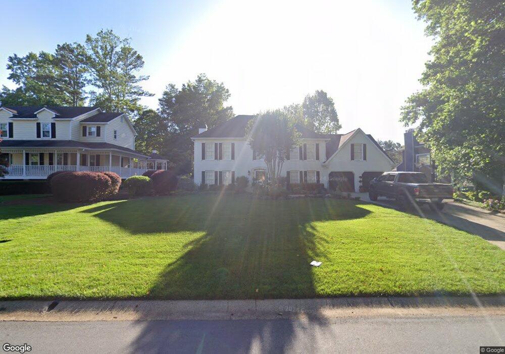 4426 Thoroughbred Dr NE, Roswell, GA 30075 - photo 1