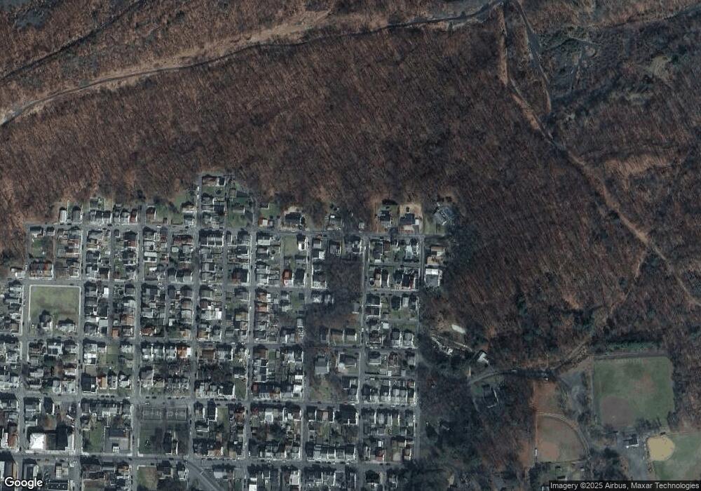 920 E Kase St, Shamokin, PA 17872 - photo 1