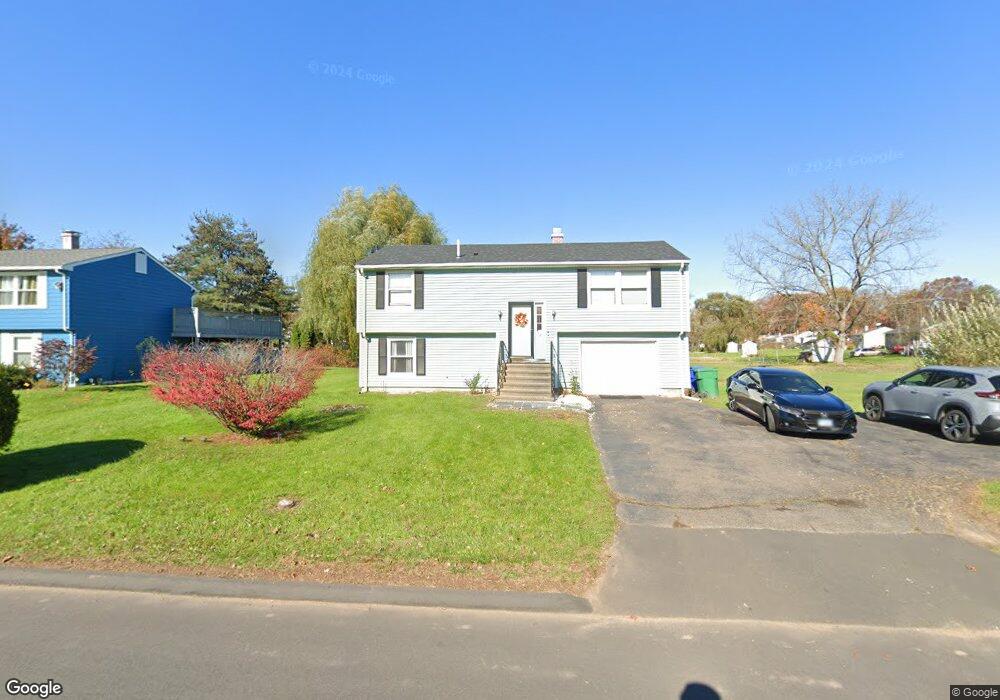 12 Farmstead Cir, Bloomfield, CT 06002 - photo 1