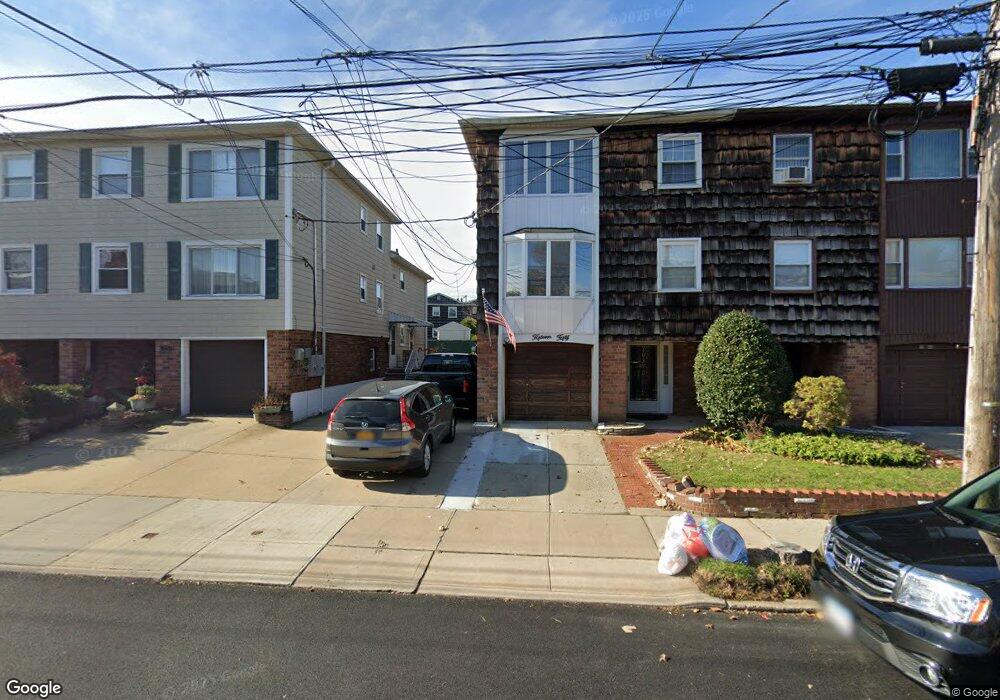 15-50 209th St unit 2FL, Bayside, NY 11360 - photo 1