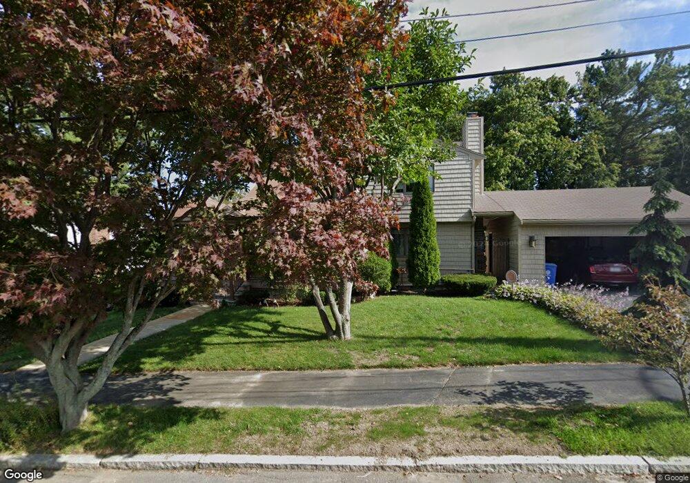 6 Winship Dr, Wakefield, MA 01880 - photo 1