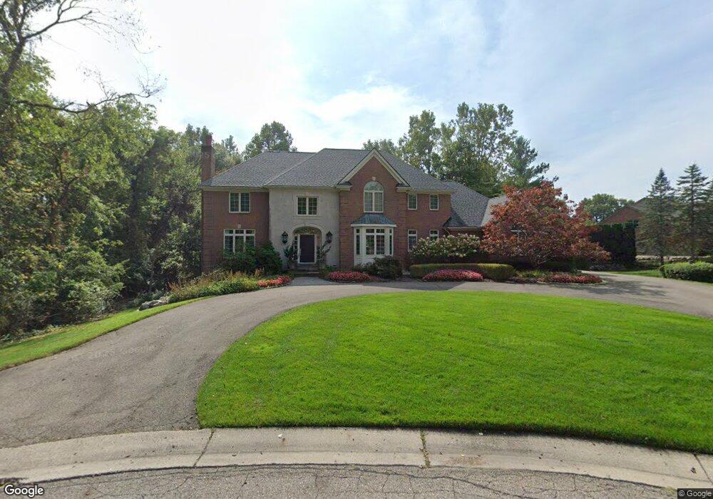 4295 Spruce Hill Ln, Bloomfield Hills, MI 48301 - photo 1