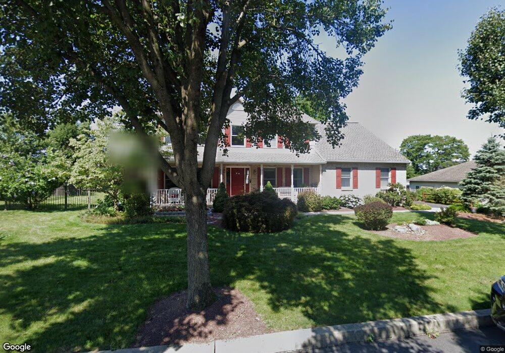 2801 Bridge Ln, Bethlehem, PA 18020 - photo 1