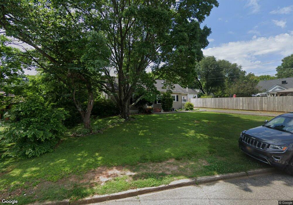 608 Harmony Dr, Statesville, NC 28677 - photo 1