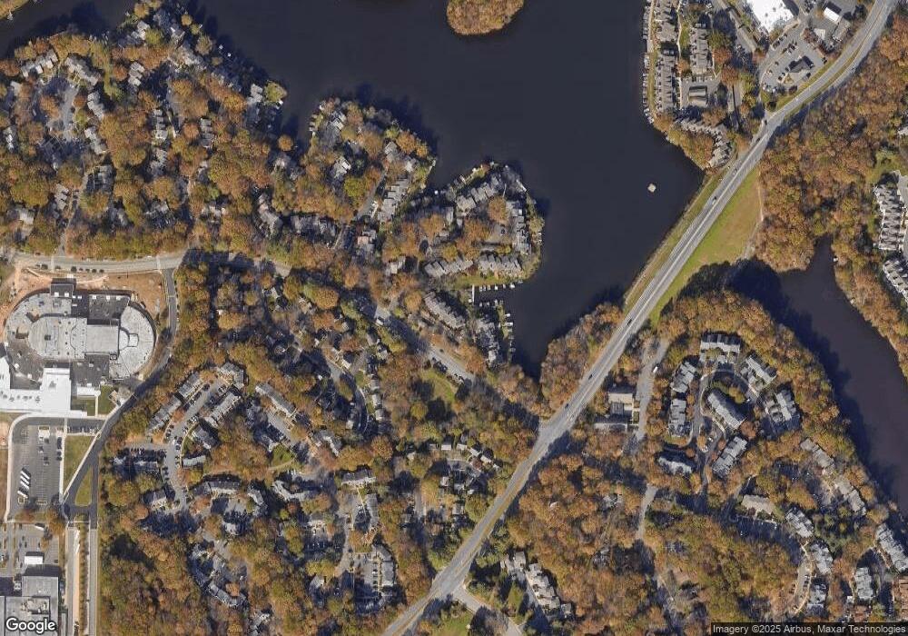 11218 Lagoon Ln, Reston, VA 20191 - photo 1